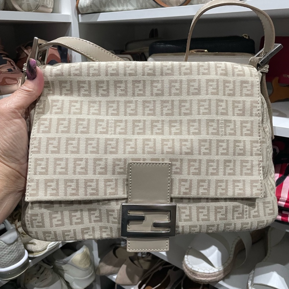 Fendi hobo